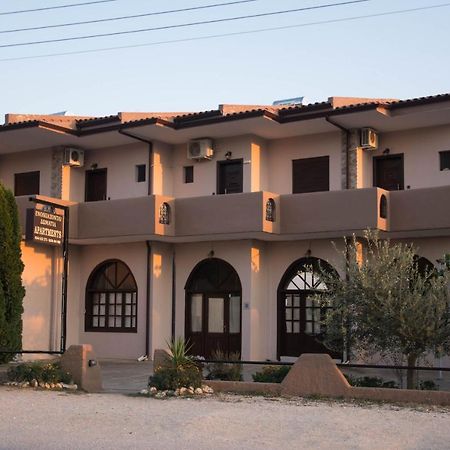 Palm Tree Apartments Psakoudia Exterior foto